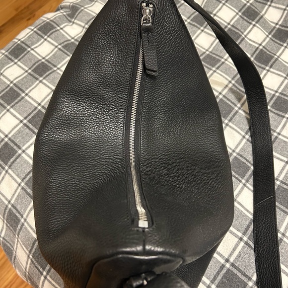 The Horse “Lottie” Black Leather Shoulder Bag - Picture 4 of 11